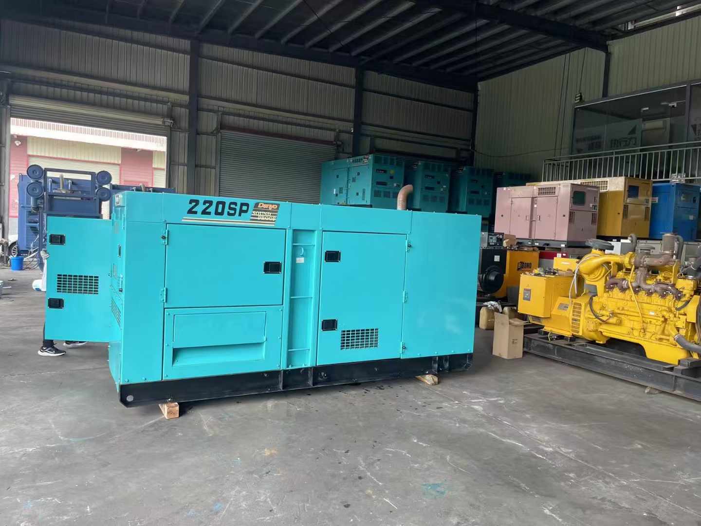 绩溪800kW 柴油发电机的输出电流波动范围是多少？