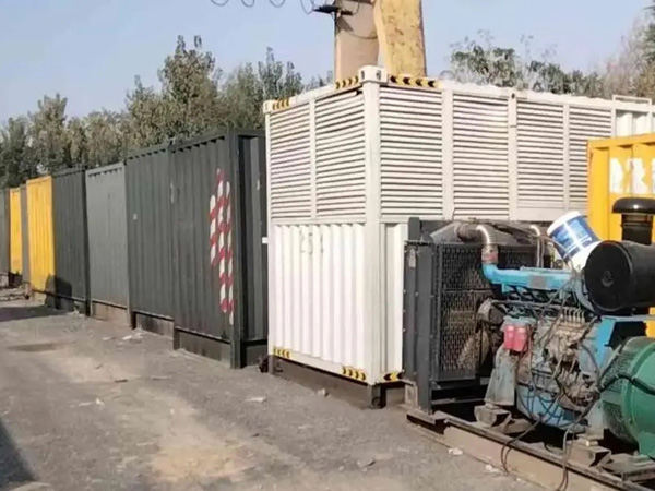 绩溪200KW柴油发电机机组每小时油耗是多少？